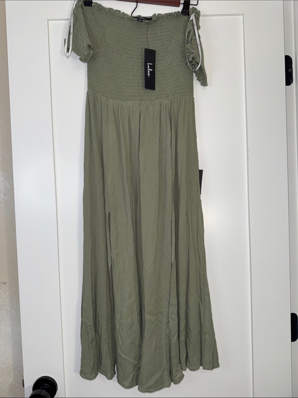 Lulu's Olive Green Smocked Off-Shoulder Dress Ruched Top Sz Small new with tags!